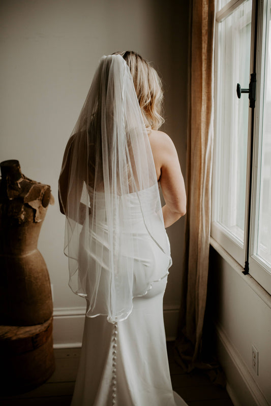 Soft Fingertip Veil with Satin Trim