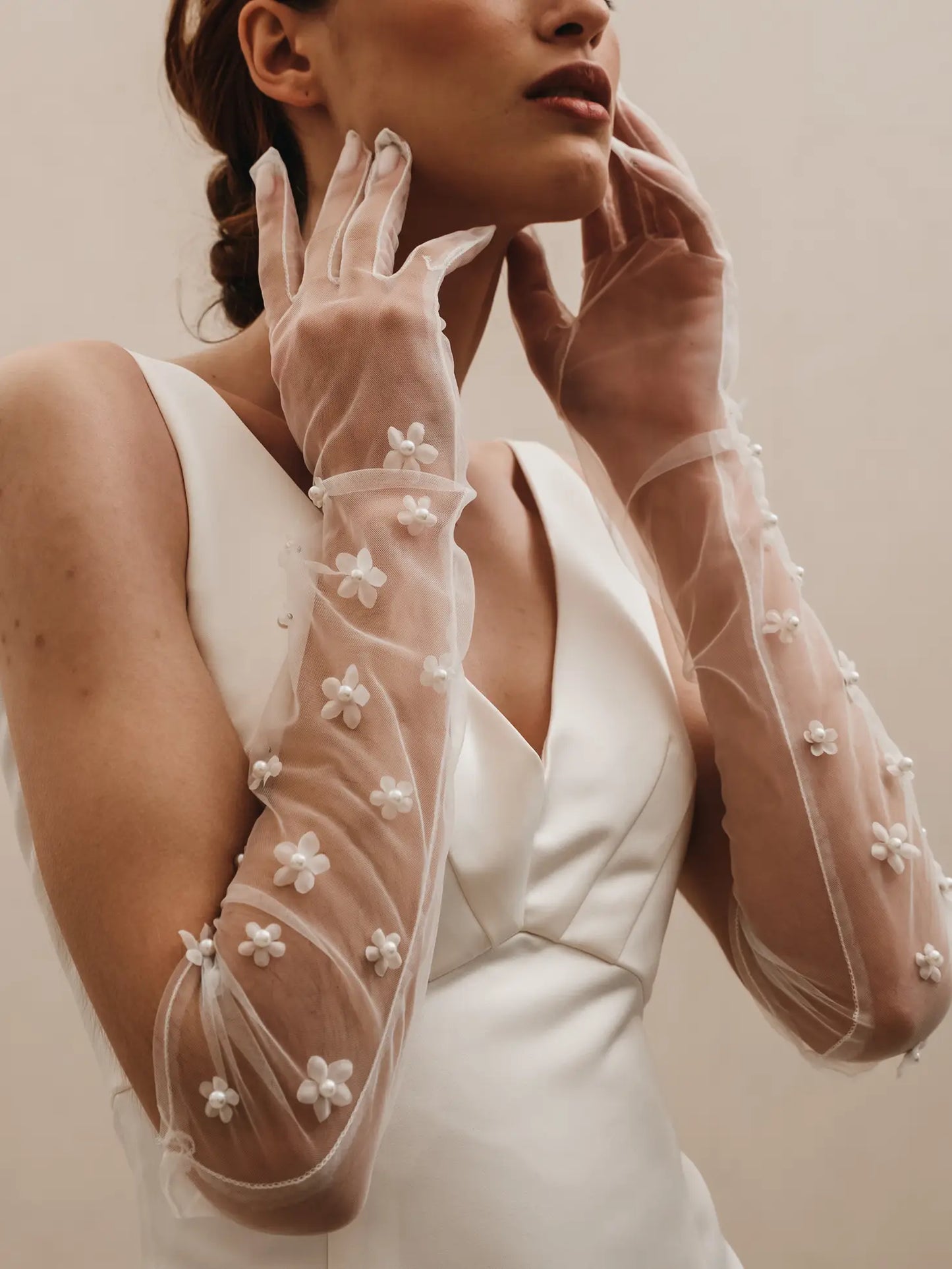 Floral Pearl Gloves