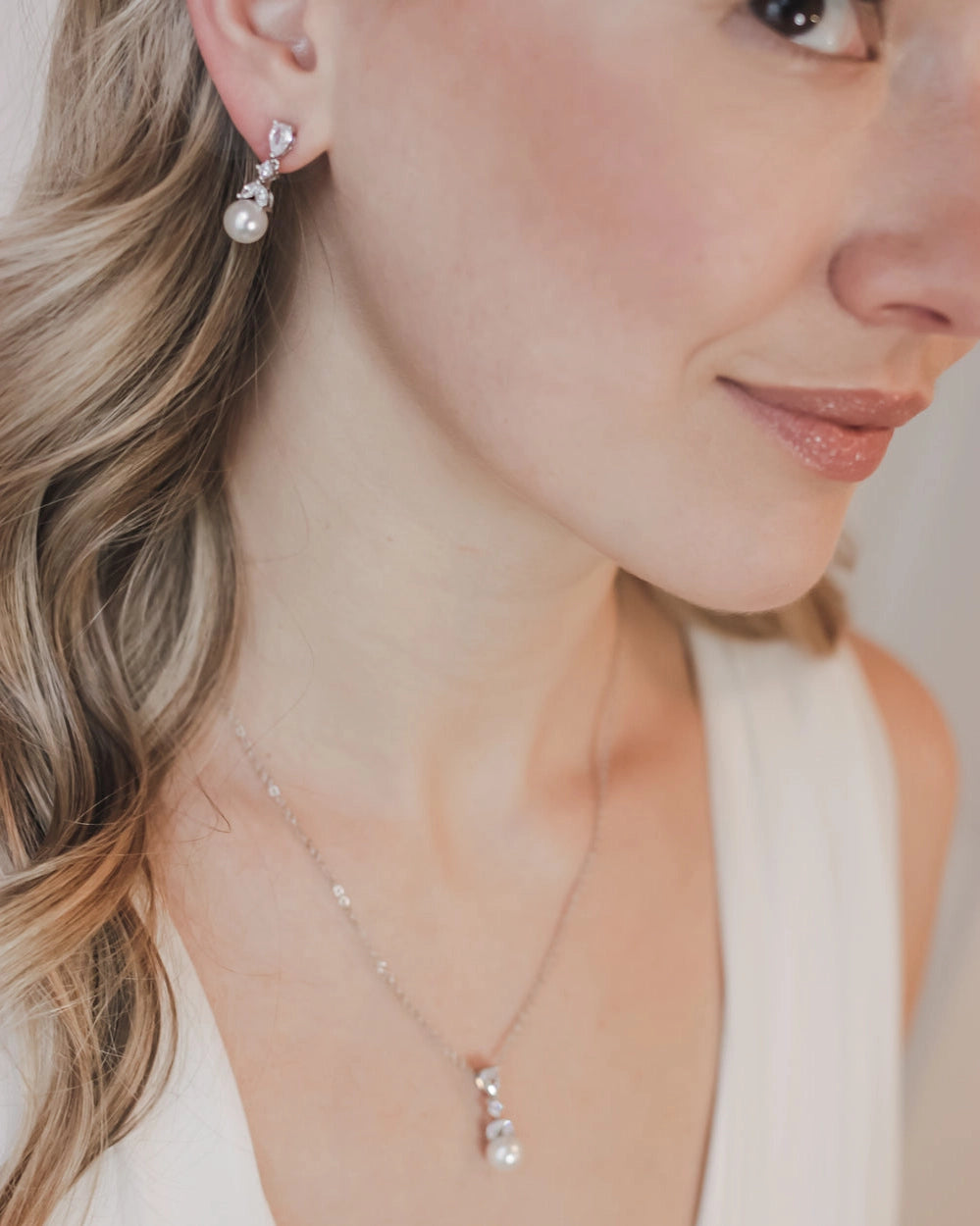 Kelsey Pearl Drop Earring Set