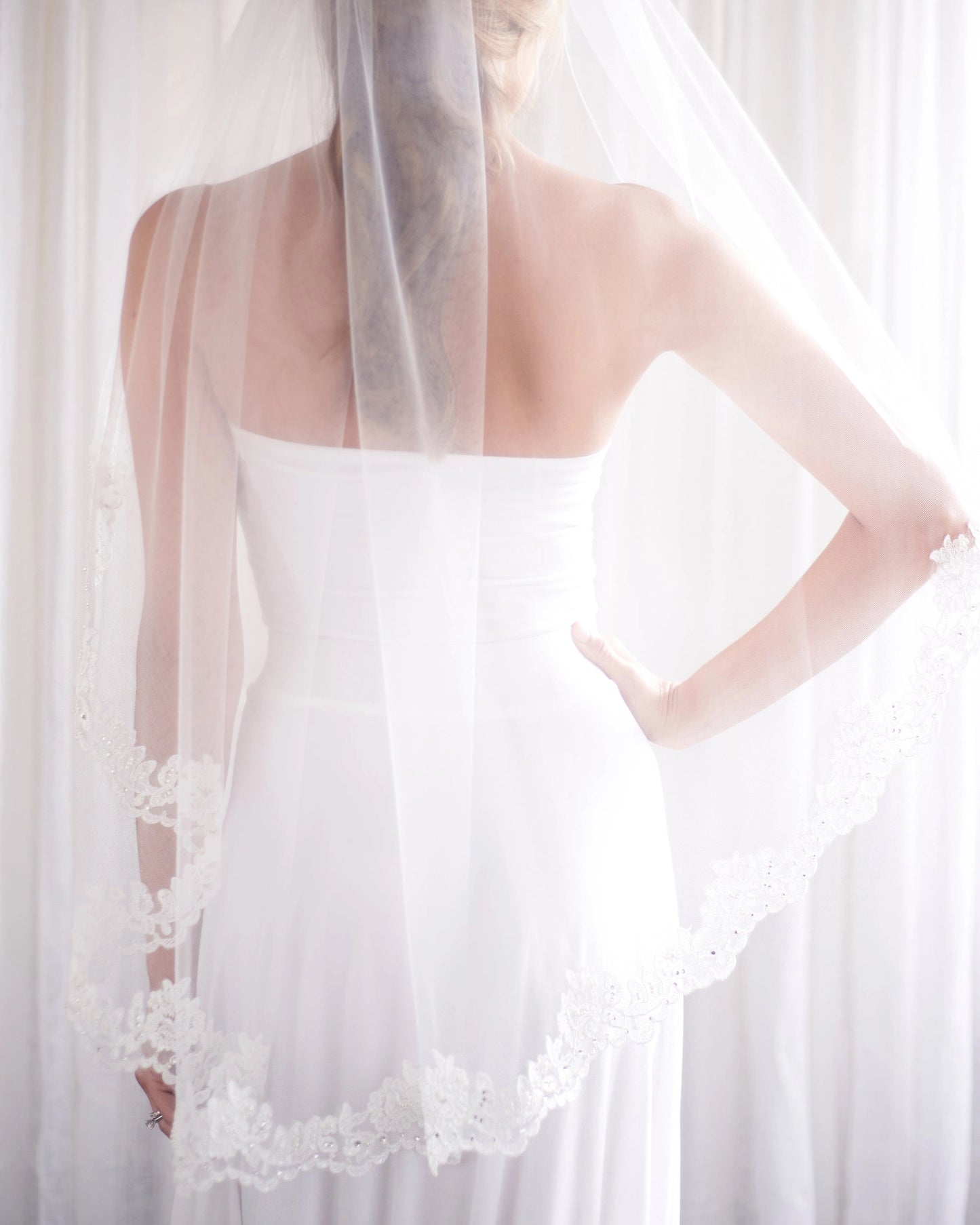 Sasha Lace Veil