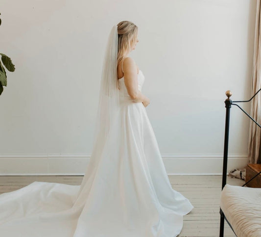 Soft Knee Length Veil