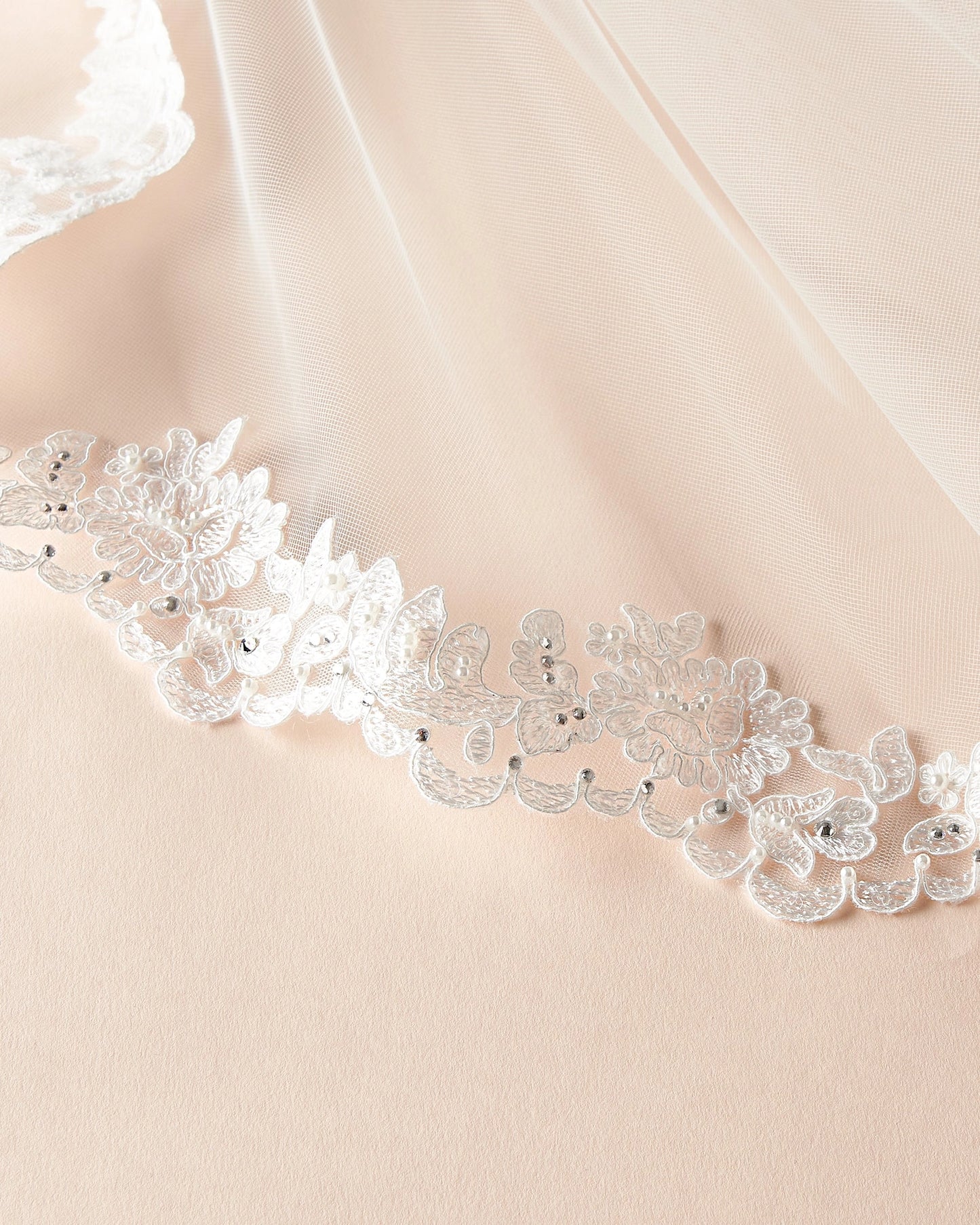 Sasha Lace Veil